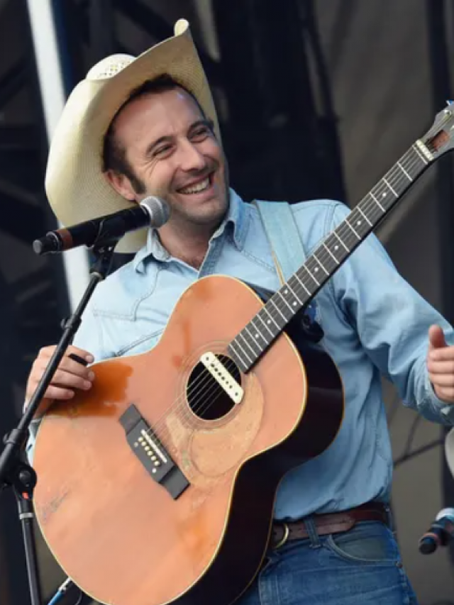 Country star Luke Bell found dead at 32